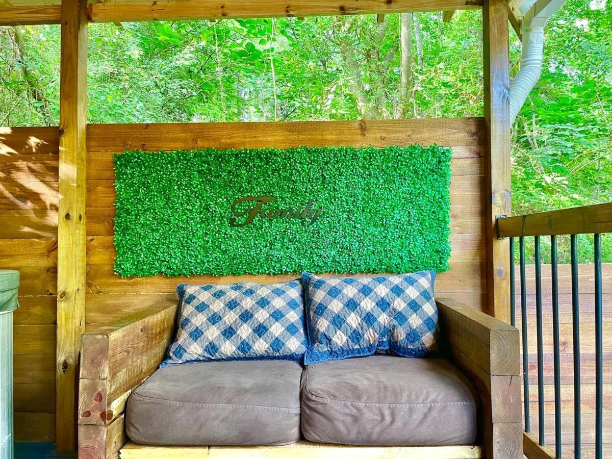 New Tiny Cabin Hot Tub Firepit Fenced Yard Sevierville Exteriér fotografie