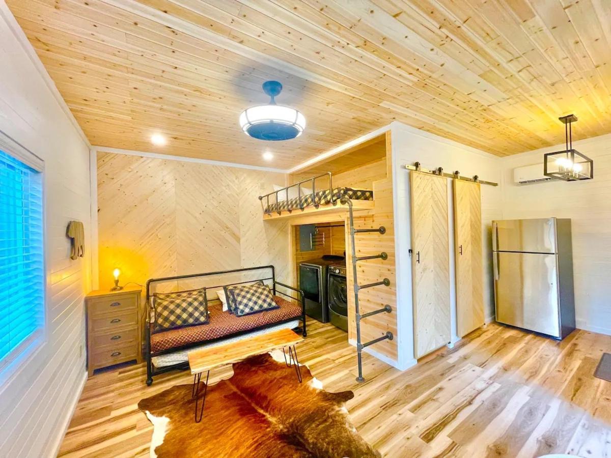 New Tiny Cabin Hot Tub Firepit Fenced Yard Sevierville Exteriér fotografie